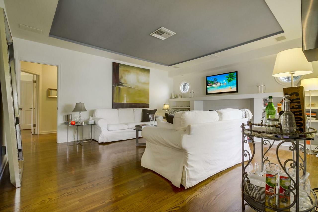 A Touch Of Cape Cod In West Hollywood Villa Лос Анджелис Екстериор снимка