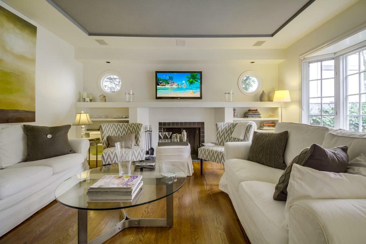 A Touch Of Cape Cod In West Hollywood Villa Лос Анджелис Екстериор снимка
